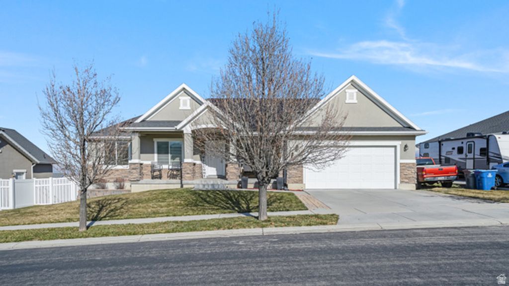 366 W SKY HAWK WAY, Elk Ridge, UT 84651