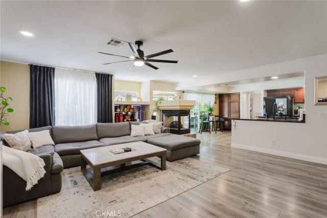 5617 E Avenue R12, Palmdale, CA 93552