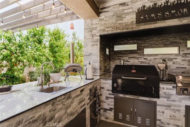 5617 E Avenue R12, Palmdale, CA 93552
