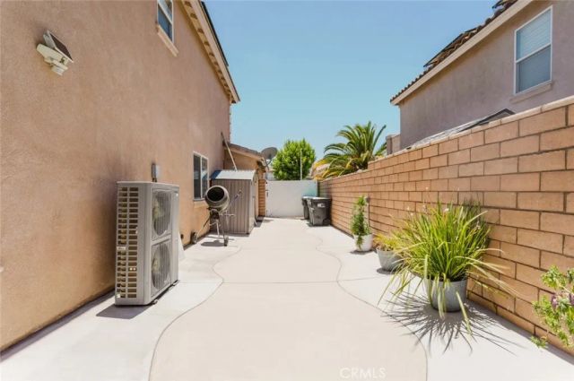 5617 E Avenue R12, Palmdale, CA 93552