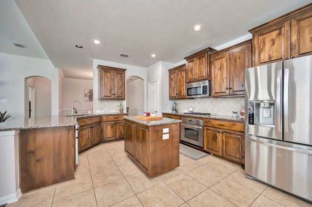 3012 Sawtimber Trail, Fort Worth, TX 76244