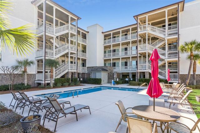 105 Gascoigne Ave 103, St Simons Island, GA 31522