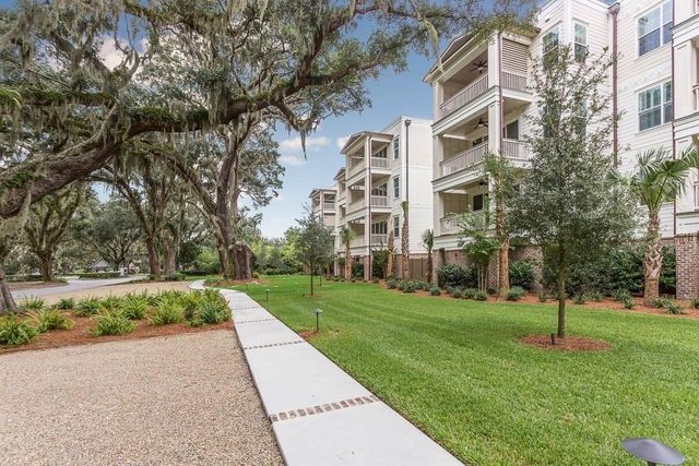 105 Gascoigne Ave 103, St Simons Island, GA 31522