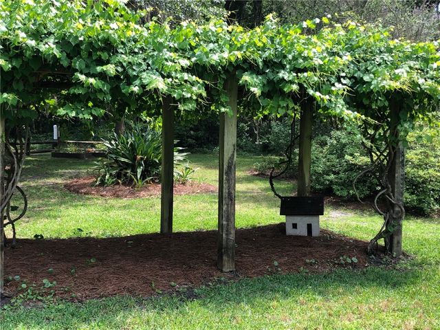 105 Gascoigne Ave 103, St Simons Island, GA 31522