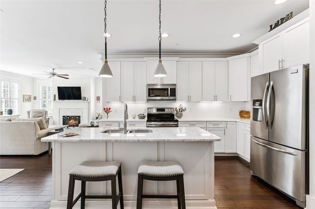 105 Gascoigne Ave 103, St Simons Island, GA 31522