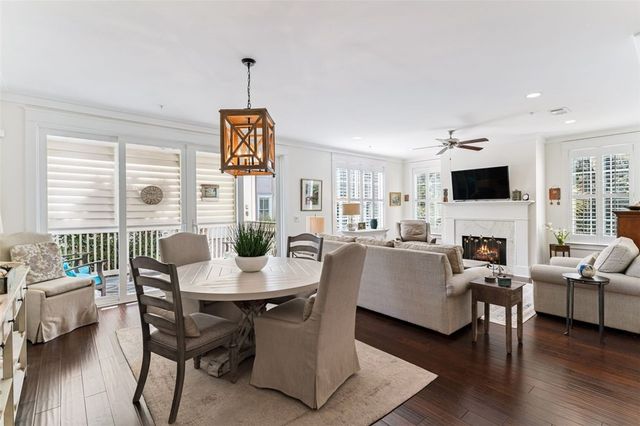 105 Gascoigne Ave 103, St Simons Island, GA 31522