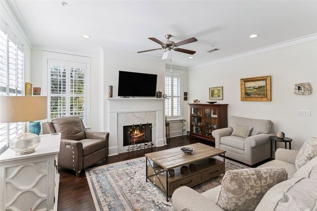 105 Gascoigne Ave 103, St Simons Island, GA 31522