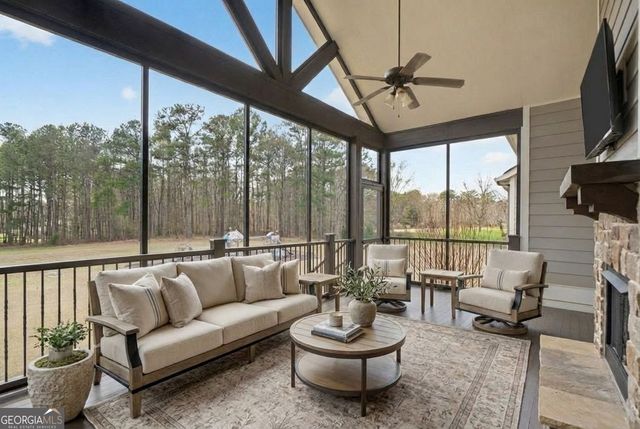 829 Christopher Road, Sharpsburg, GA 30277