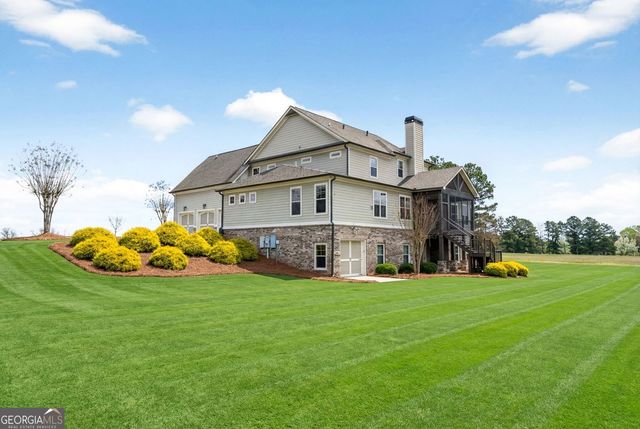 829 Christopher Road, Sharpsburg, GA 30277