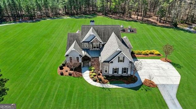 829 Christopher Road, Sharpsburg, GA 30277