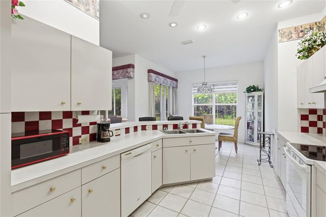 8382 PONDVIEW LANE, Englewood, FL 34224