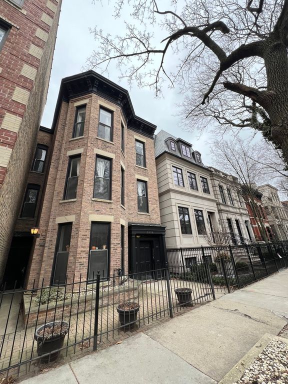 2118 N Seminary Avenue 2, Chicago, IL 60614