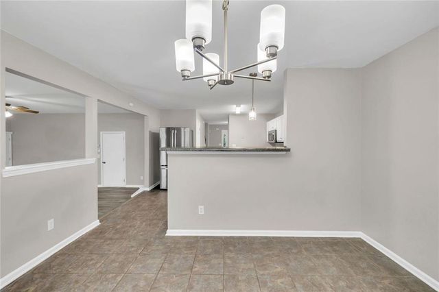 109 Kentucky Way, Mcdonough, GA 30252