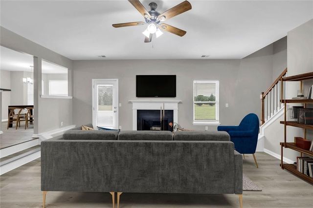 109 Kentucky Way, Mcdonough, GA 30252