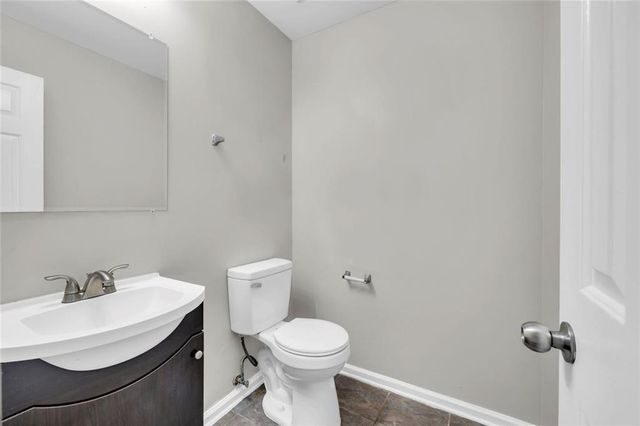 109 Kentucky Way, Mcdonough, GA 30252