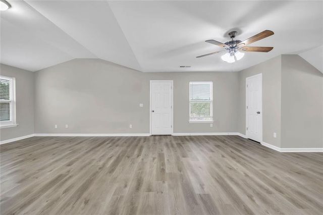 109 Kentucky Way, Mcdonough, GA 30252