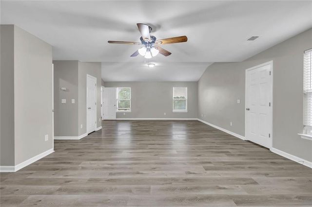 109 Kentucky Way, Mcdonough, GA 30252