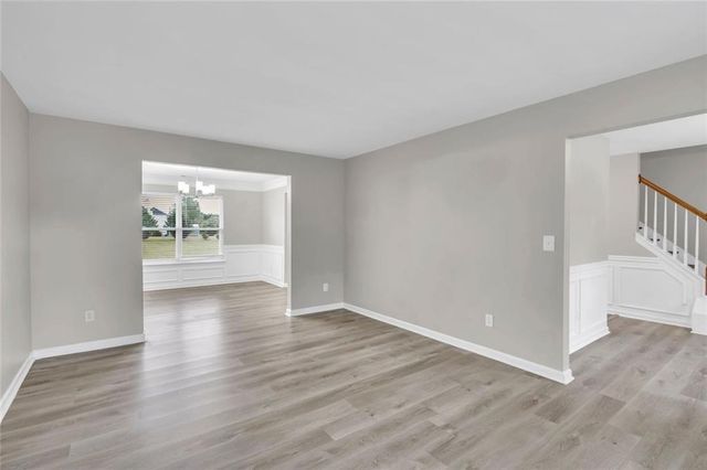109 Kentucky Way, Mcdonough, GA 30252