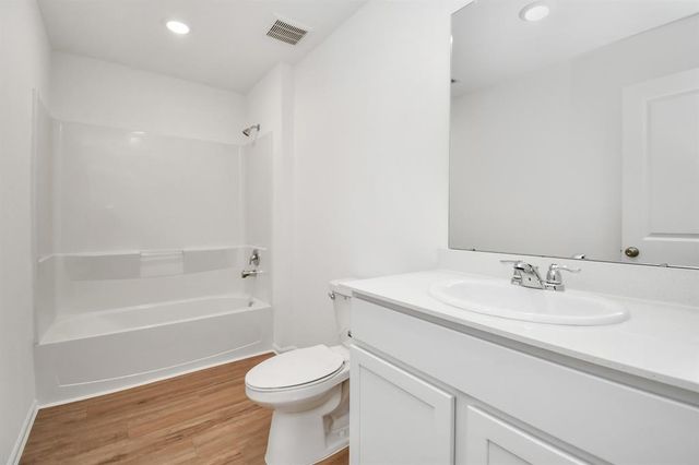 4151 Brazos Brook Trail, Baytown, TX 77521