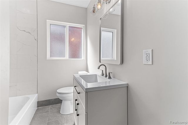 17554 Wisconsin Street, Detroit, MI 48221