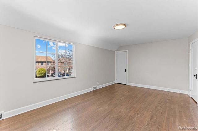 17554 Wisconsin Street, Detroit, MI 48221