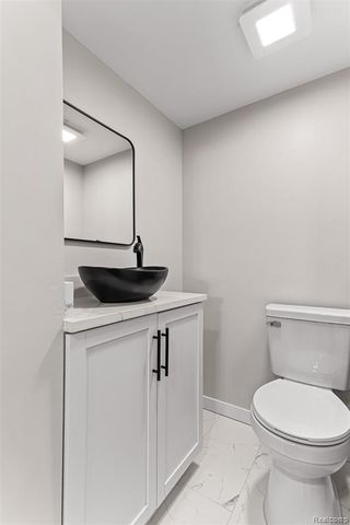 17554 Wisconsin Street, Detroit, MI 48221