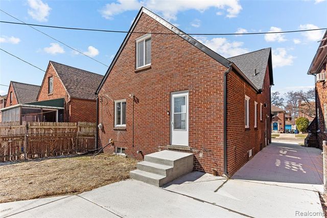 17554 Wisconsin Street, Detroit, MI 48221