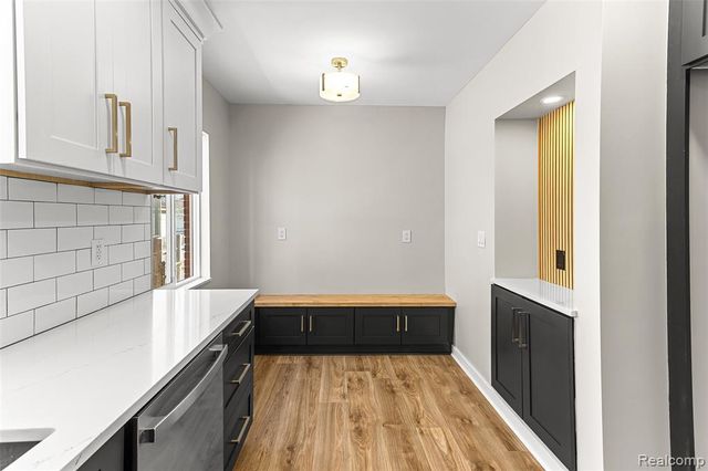 17554 Wisconsin Street, Detroit, MI 48221