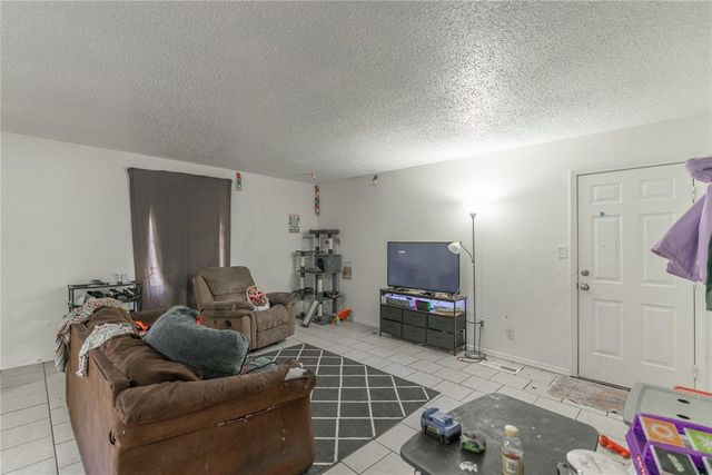 1004 Acacia Circle, Noble, OK 73068