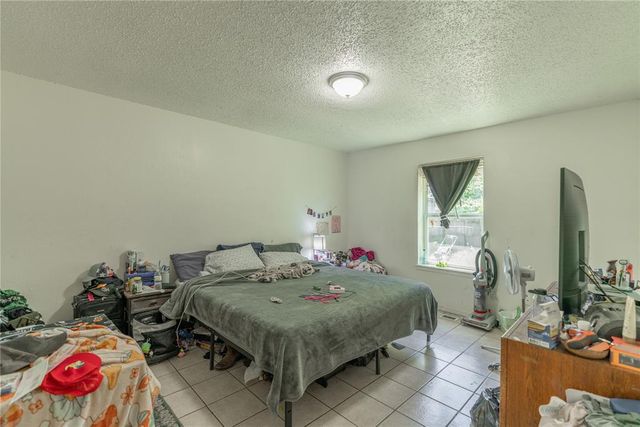 1004 Acacia Circle, Noble, OK 73068