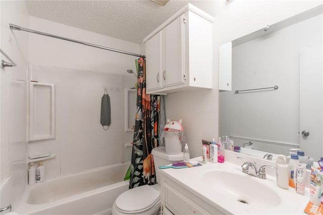1004 Acacia Circle, Noble, OK 73068