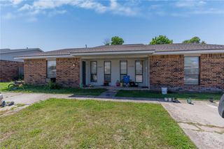 1004 Acacia Circle, Noble, OK 73068
