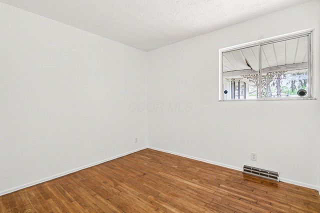 3241 Haskell Drive, Columbus, OH 43219