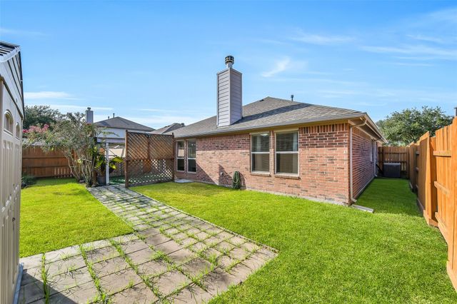 706 St Croix Street, Alvin, TX 77511