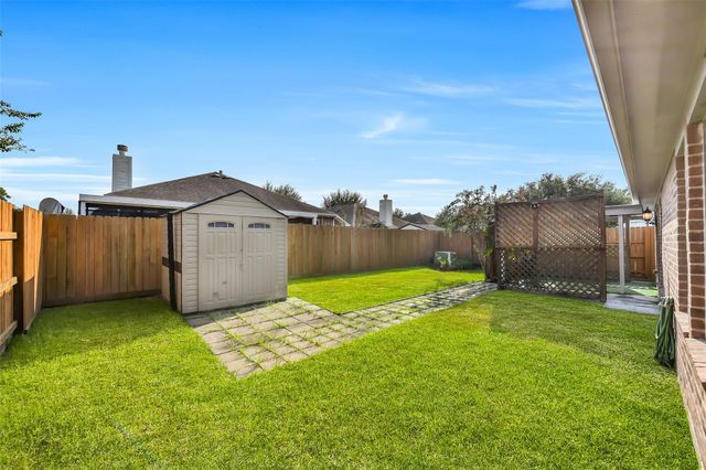 706 St Croix Street, Alvin, TX 77511
