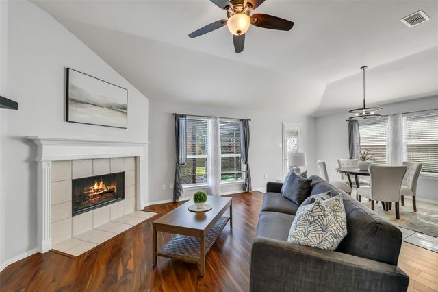 706 St Croix Street, Alvin, TX 77511