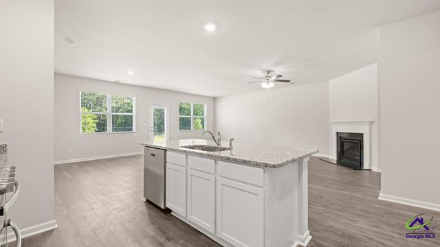 1119 Adirondac Way, Bonaire, GA 31005