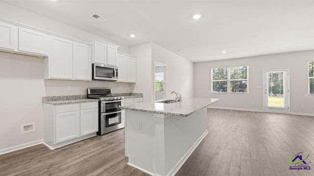 1119 Adirondac Way, Bonaire, GA 31005
