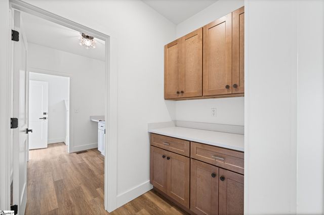 160 Holmes Drive, Spartanburg, SC 29303