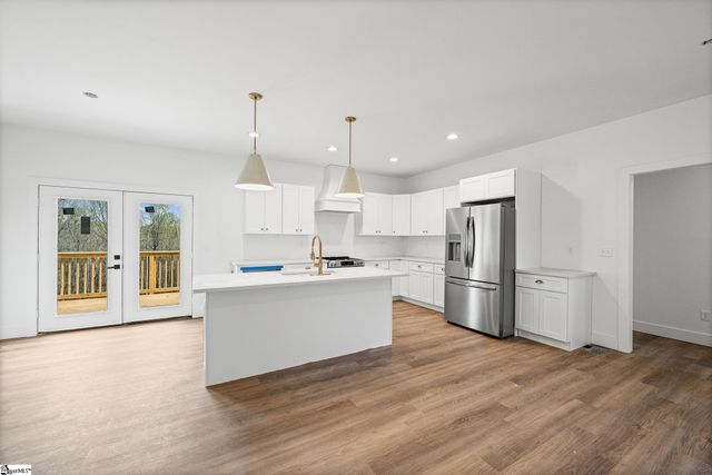 160 Holmes Drive, Spartanburg, SC 29303