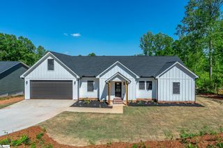 160 Holmes Drive, Spartanburg, SC 29303