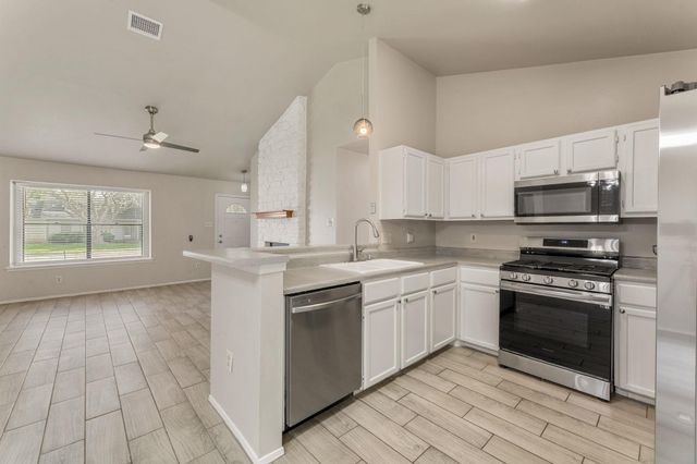 1808 Prairie Star LN, Round Rock, TX 78664