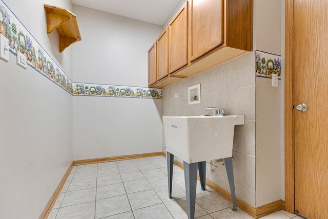 260 S Westminister Court, Round Lake, IL 60073