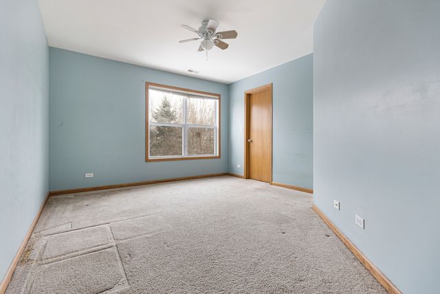 260 S Westminister Court, Round Lake, IL 60073