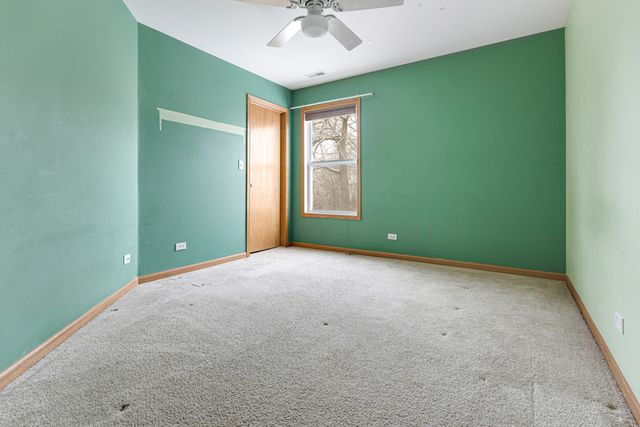 260 S Westminister Court, Round Lake, IL 60073