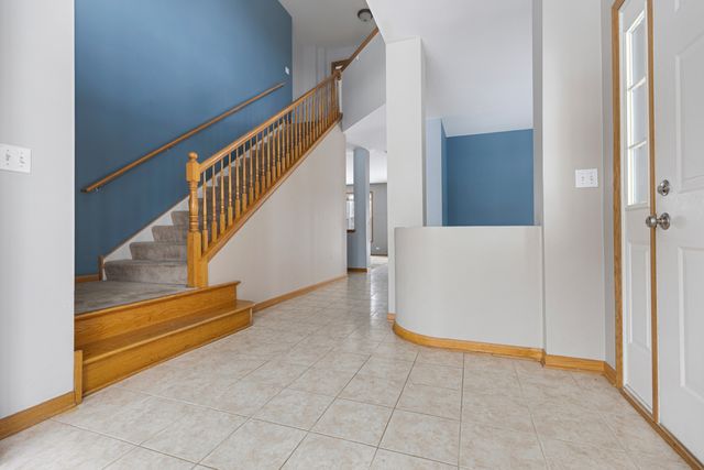 260 S Westminister Court, Round Lake, IL 60073