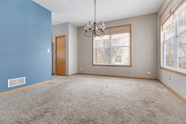 260 S Westminister Court, Round Lake, IL 60073