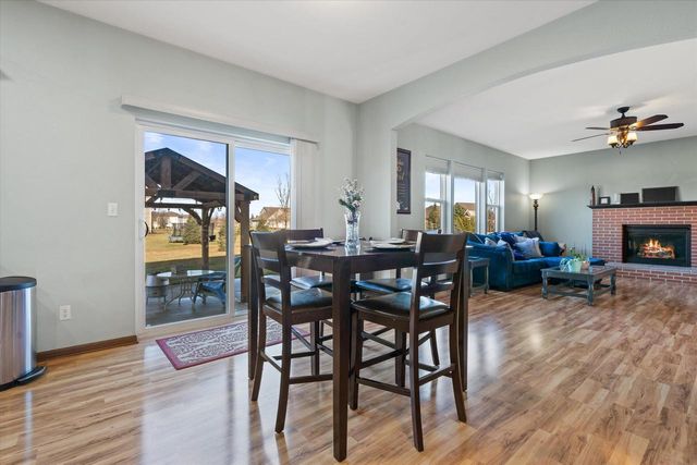 N42W22770 Beacon COURT, Pewaukee, WI 53072