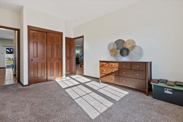 N42W22770 Beacon COURT, Pewaukee, WI 53072