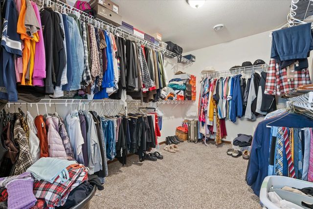 N42W22770 Beacon COURT, Pewaukee, WI 53072